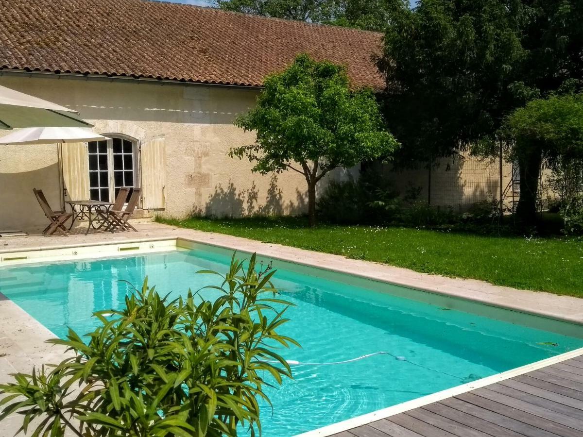 مبيت وإفطار Bourg-Charente Le Domaine Des Platanes المظهر الخارجي الصورة